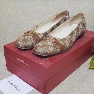 Salvatore Ferragamo Monograph Shoes 80's Italian Loafers